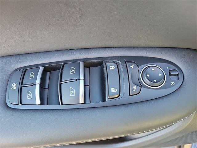 2025 Infiniti QX55 Essential