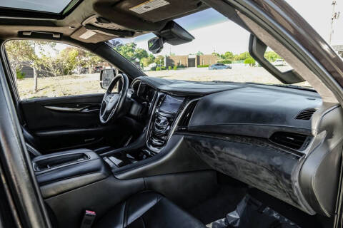 2016 Cadillac Escalade Platinum