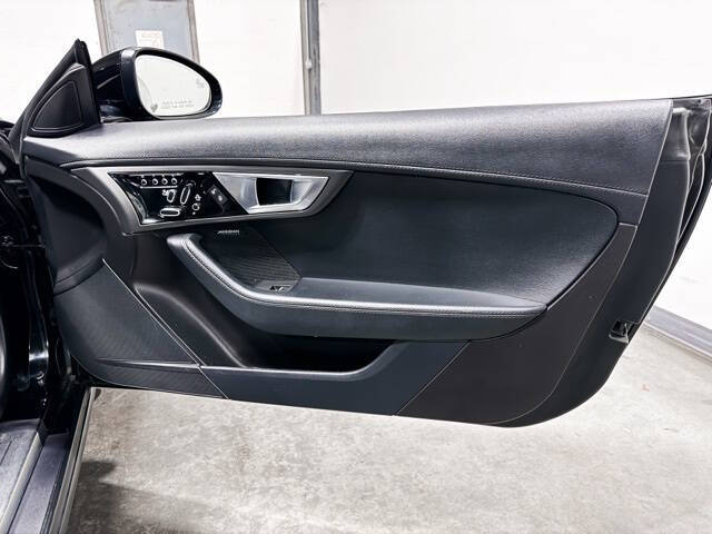 2017 Jaguar F-TYPE Premium