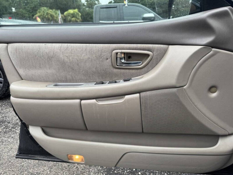 2003 Toyota Avalon XL