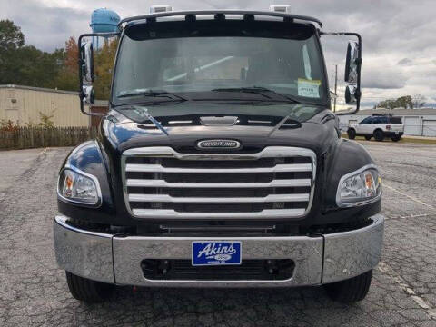 2026 Freightliner M2 with 21.5ft Chevron LCG Rollback