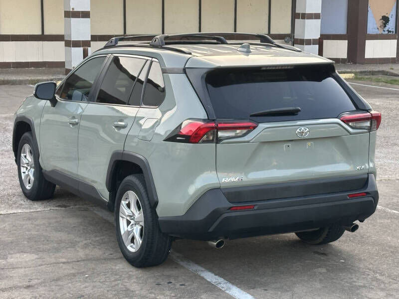 2019 Toyota RAV4 XLE