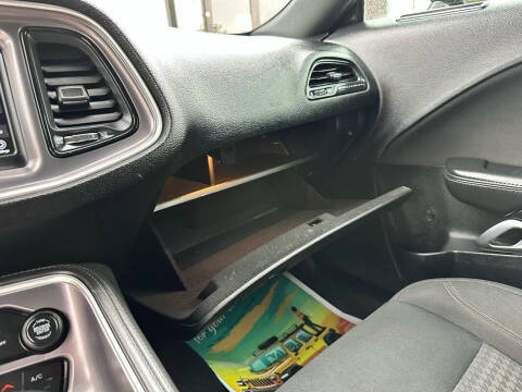 2020 Dodge Challenger SXT