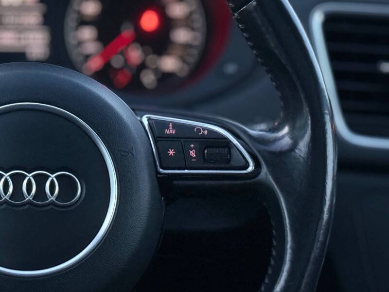 2017 Audi Q3 2.0T quattro Premium