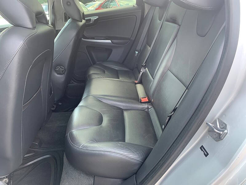 2015 Volvo XC60 T5 Drive-E Premier Plus