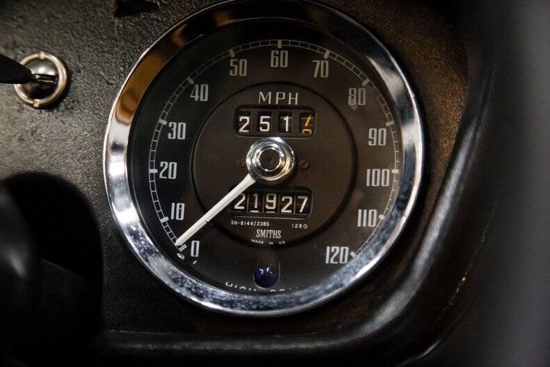 1967 MG RESTORED MG B