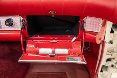 1957 Ford Thunderbird