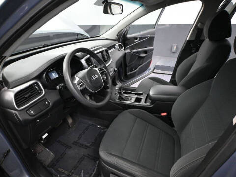 2020 Kia Sorento LX V6