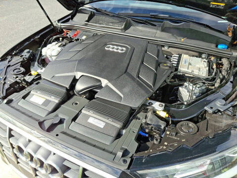 2022 Audi Q7 quattro Premium 55 TFSI