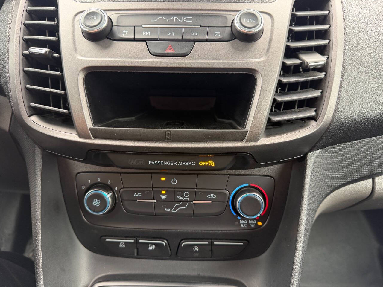 FordTransit Connect45