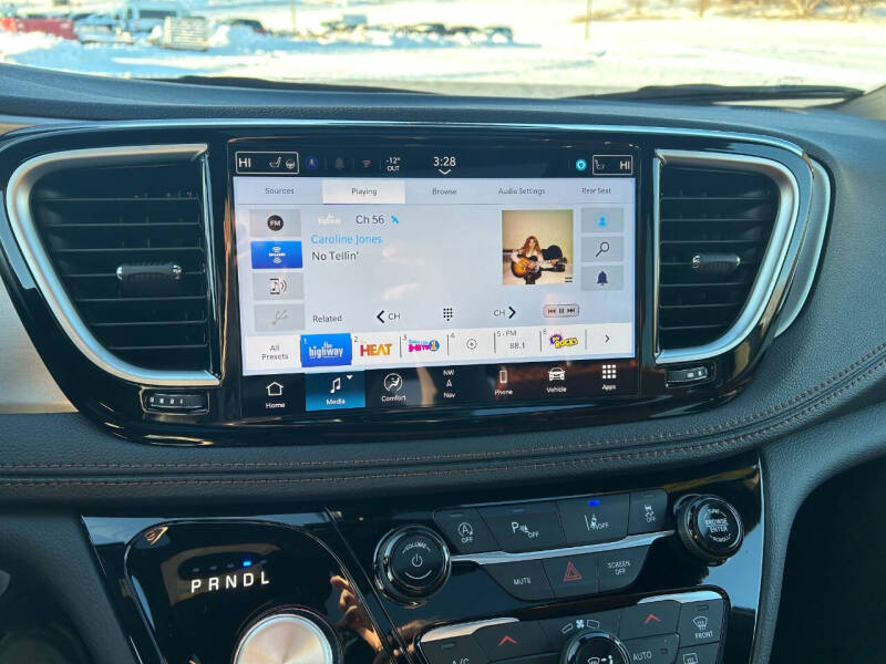 2026 Chrysler Pacifica Pinnacle