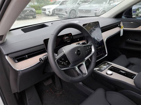 2025 Volvo EX90 Twin Performance Plus 6P