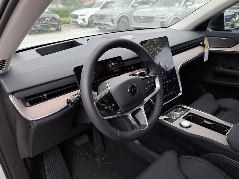 2025 Volvo EX90 Twin Performance Plus 6P