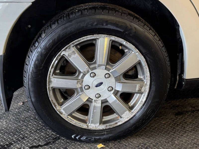 2009 Ford Taurus SEL