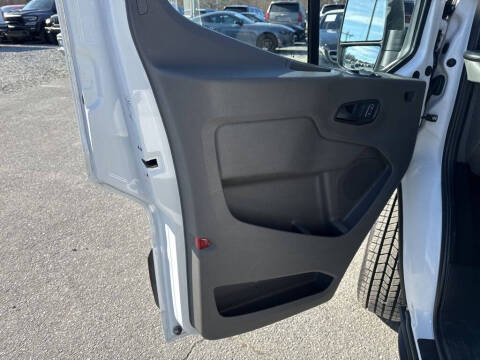 2023 Ford Transit 350 XLT