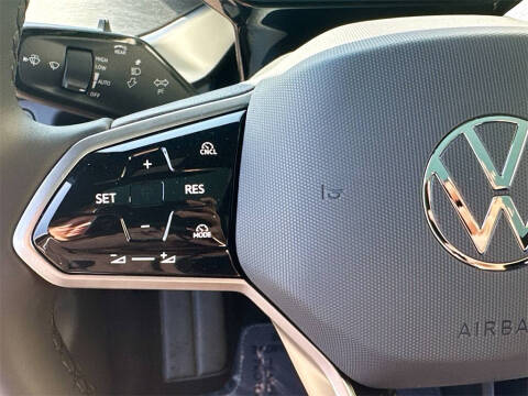 2025 Volkswagen ID. Buzz Pro S Plus 4Motion