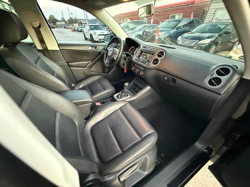 2013 Volkswagen Tiguan SE 4Motion