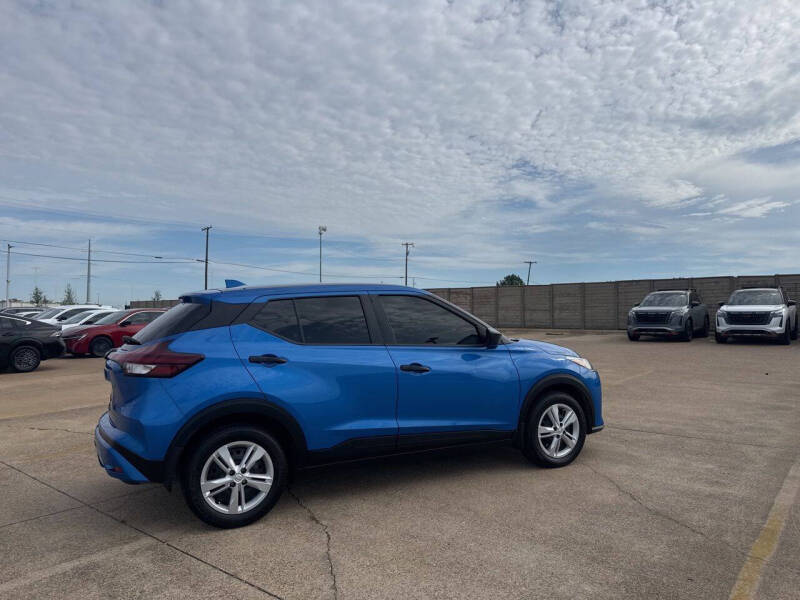 2024 Nissan Kicks S