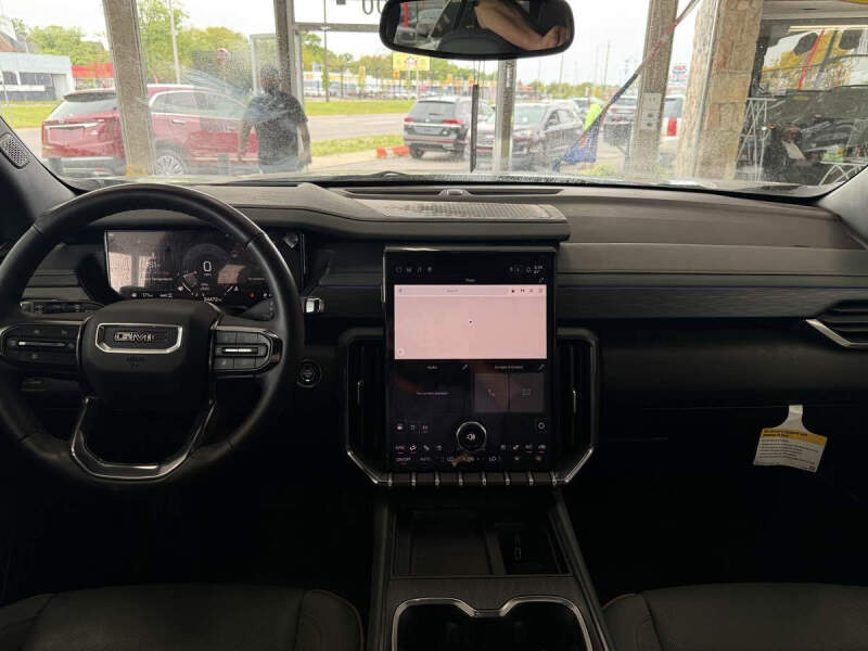 2024 GMC Acadia AT4