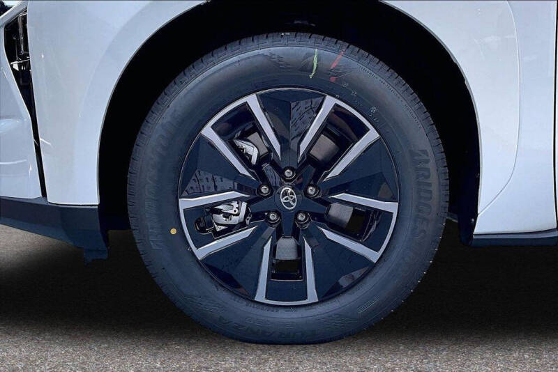 2026 Toyota bZ XLE Plus