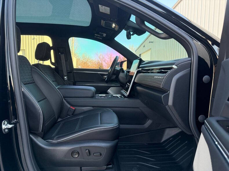 2025 GMC Sierra EV Denali