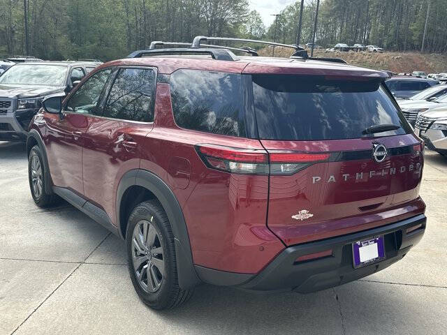 2026 Nissan Pathfinder SV