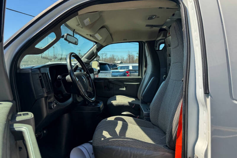 2019 Chevrolet Express 2500