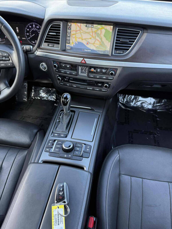 2016 Hyundai Genesis