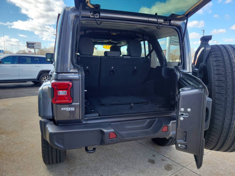 2025 Jeep Wrangler Sahara 4xe
