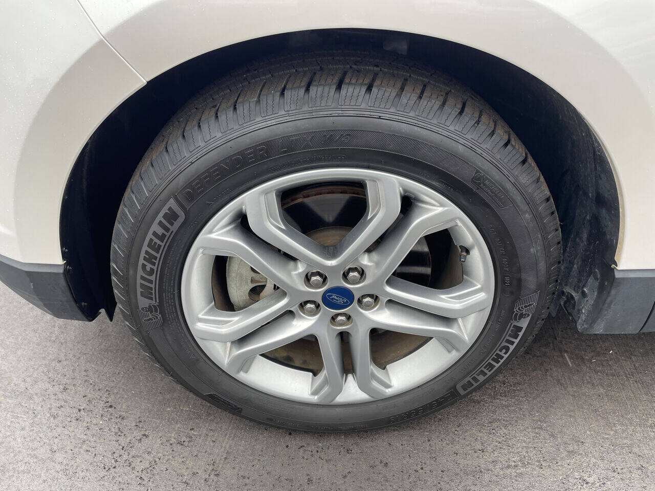 2018 Ford Edge  - $24,900
