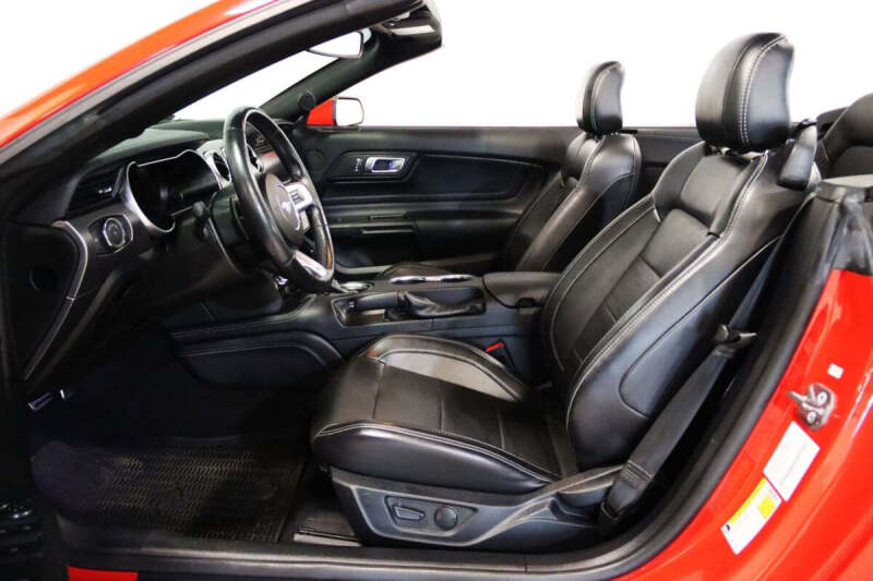 2020 Ford Mustang EcoBoost Premium
