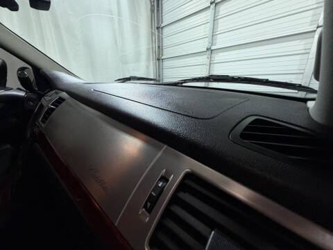2014 Cadillac Escalade Luxury