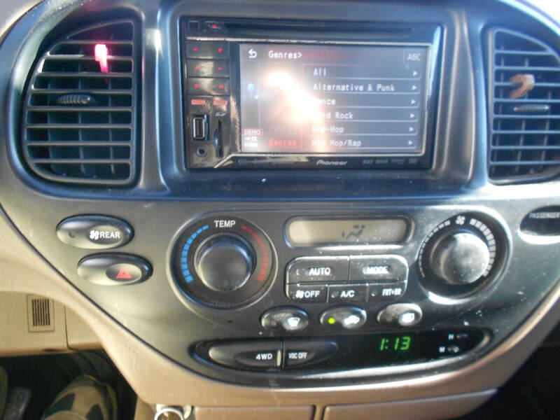 2002 Toyota Sequoia SR5