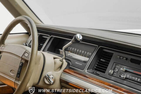 1990 Ford LTD Crown Victoria