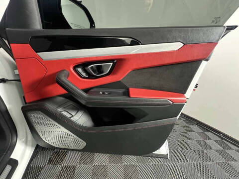 2019 Lamborghini Urus