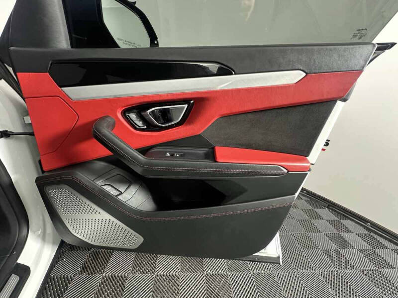 2019 Lamborghini Urus