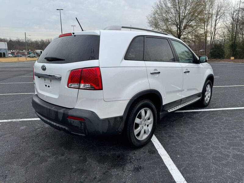 2011 Kia Sorento LX