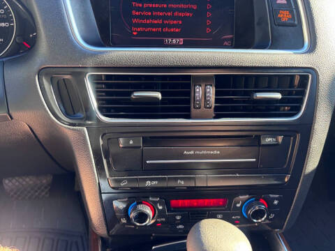 2012 Audi Q5 3.2 quattro Premium Plus