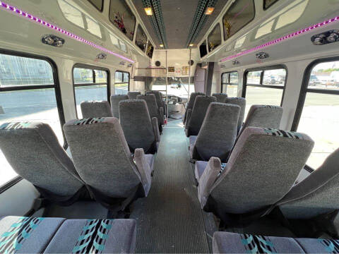 1999 Ford E-Series E-450 SD