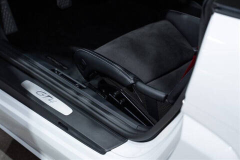 2021 Porsche 718 Cayman GT4