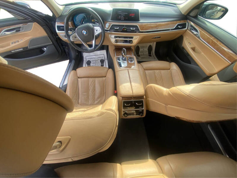 2018 BMW 7 Series 740i xDrive