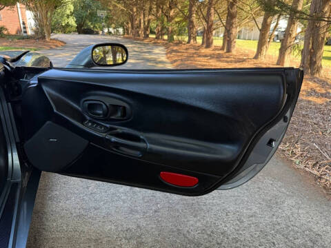 2004 Chevrolet Corvette