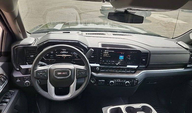 2026 GMC Sierra 1500 Elevation Standard