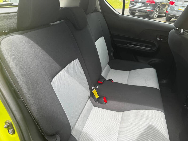 2015 Toyota Prius c Three