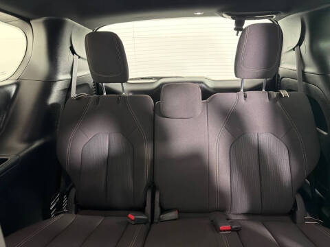 2023 Chrysler Pacifica Touring