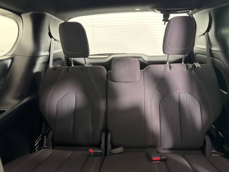 2023 Chrysler Pacifica Touring