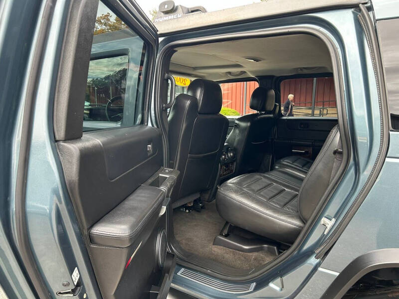 2005 HUMMER H2 Lux Series