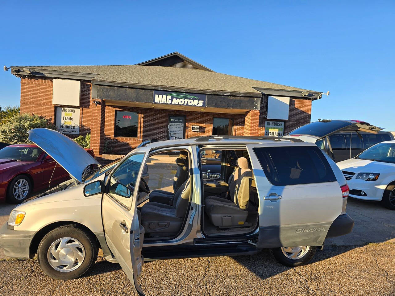 2002 Toyota Sienna for sale at Mac Motors in Arlington, TX