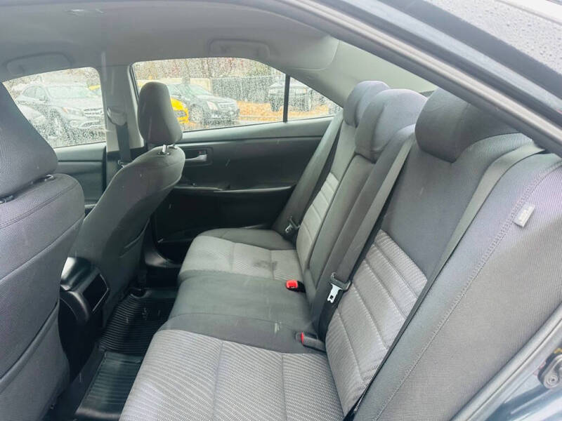 2016 Toyota Camry LE