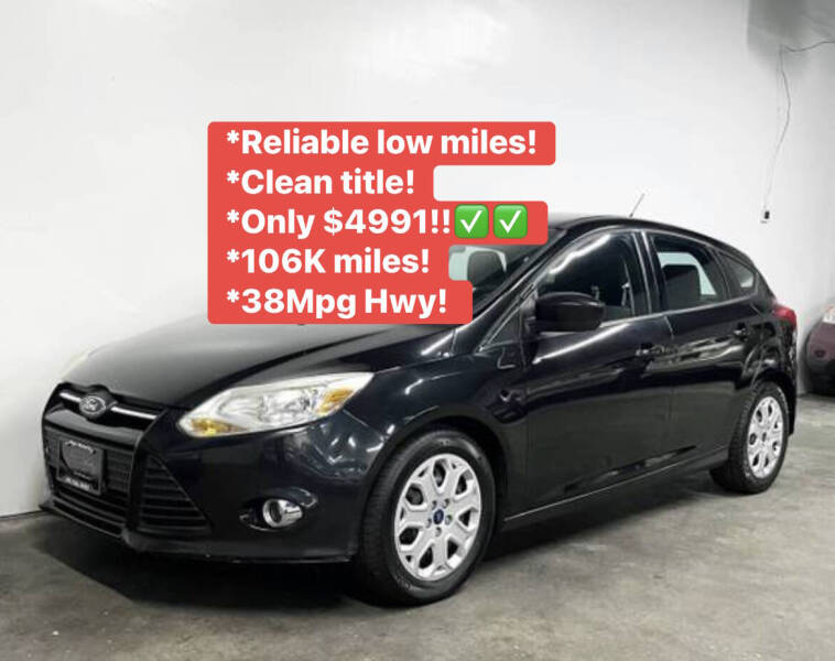 2012 Ford Focus SE's photo